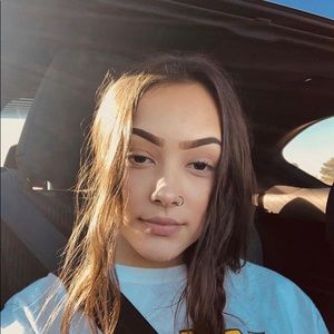 Meet your Posher, Makayla